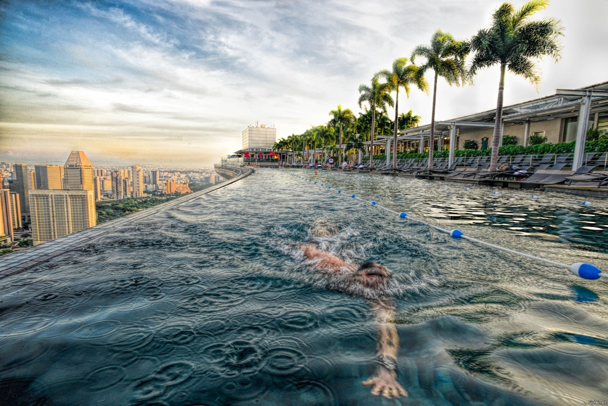 бассейн сингапуре крыше