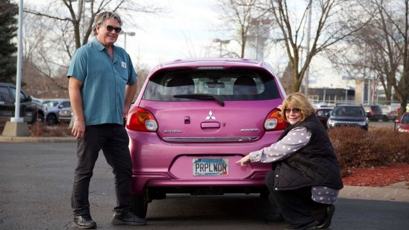 Пара из Миннесоты проехала за шесть лет более 650 тысяч километров на самой дешевой машине