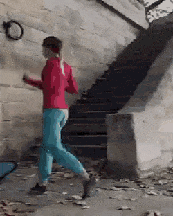 Гифки с девушками