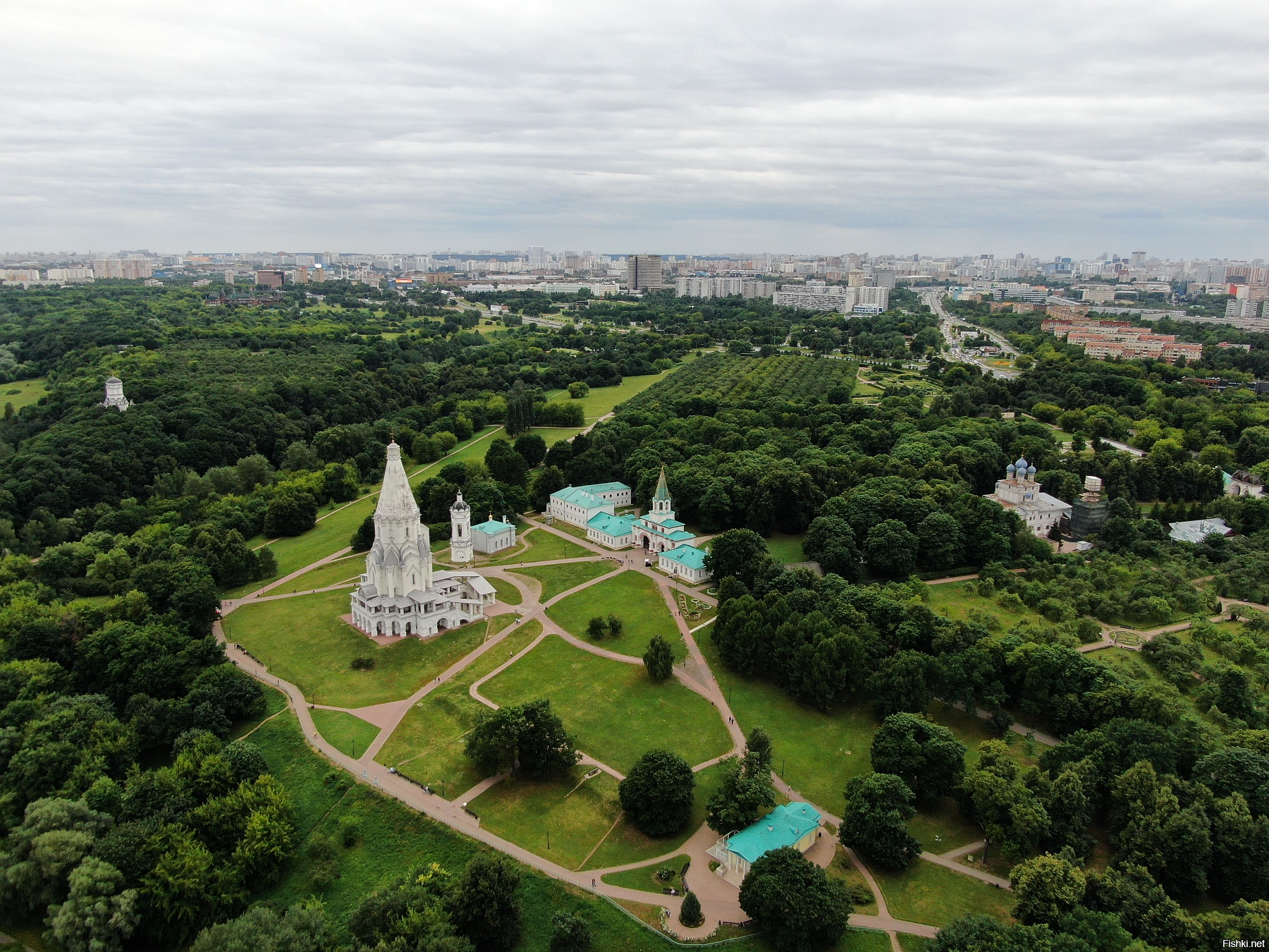 Сегодня в коломенском парке. Парк заповедник Коломенское. Коломенский парк в Москве. Парк музей Коломенское. Парк Коломенское сейчас.