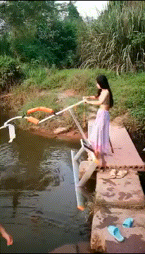 Гифки с девушками