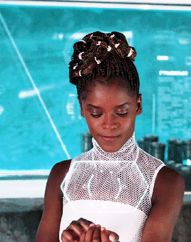 Гифки с девушками