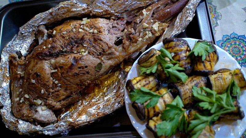 «Кайнар Аяк» получился нежным и ароматным, а баклажаны добавили свой неповторимый оттенок в это аппетитное блюдо.     
