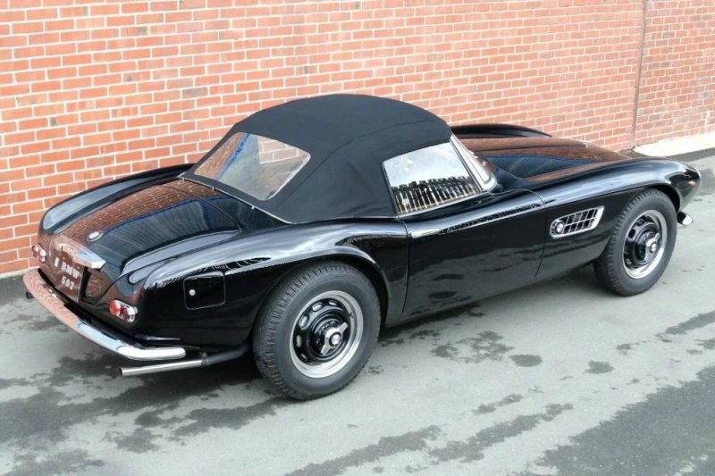 Два миллиона долларов за старую машину: одну из редчайших моделей BMW выставили на аукцион