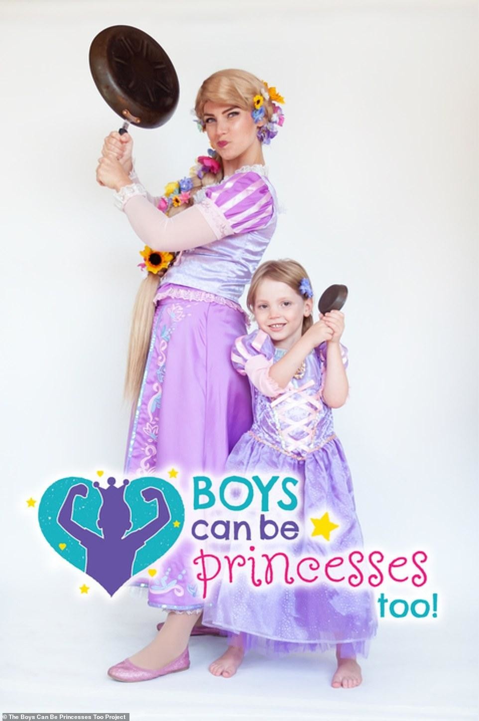 Boy princess. Мальчика переодели в принцессу. Ребенок нарядился в принцессу. Мальчика одели принцессой. Мальчики тоже принцессы.