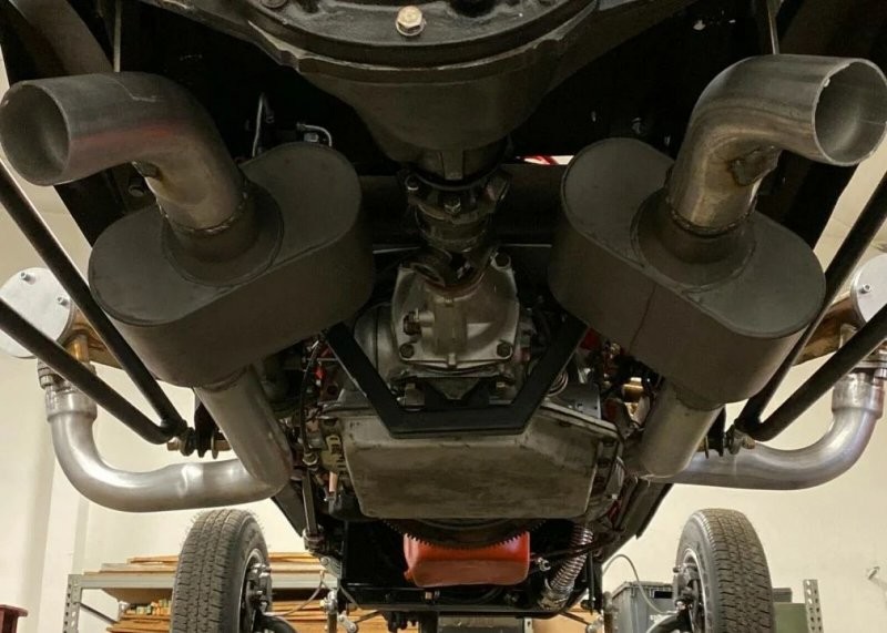 «Дракуламобиль» с мотором V8: одна из самых безумных самоделок