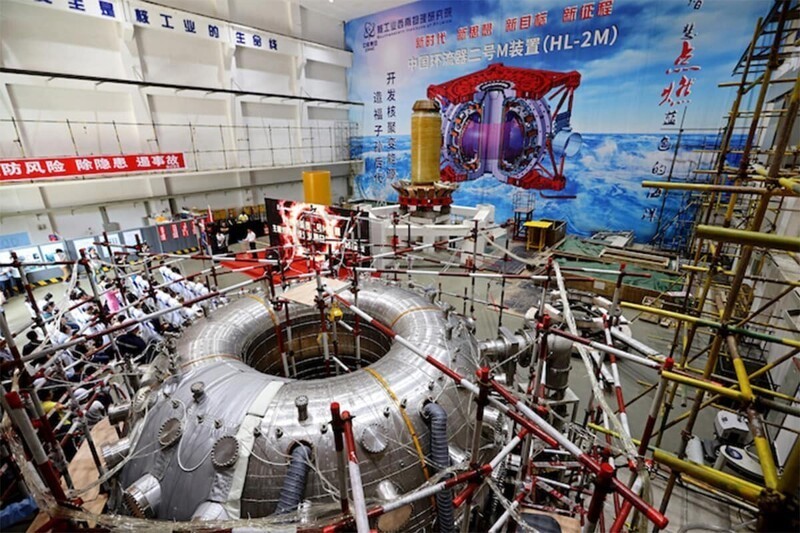 Китай зажег термоядерное "искусственное солнце"