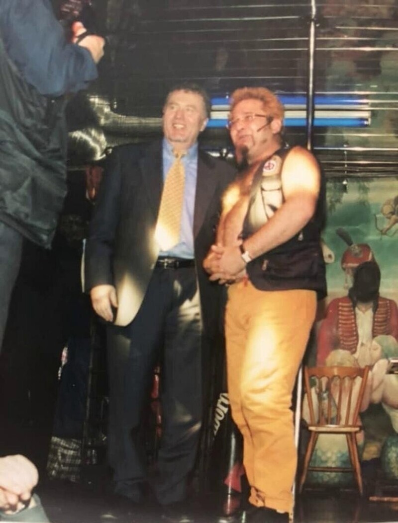 Владимир Жириновский и Роман Трахтенберг в клубе «Хали-Гали», Санкт-Петербург, 1998 год