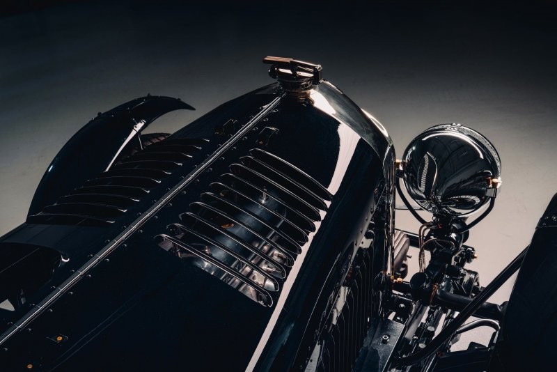 Компания Bentley построила точную копию автомобиля 1920-х годов
