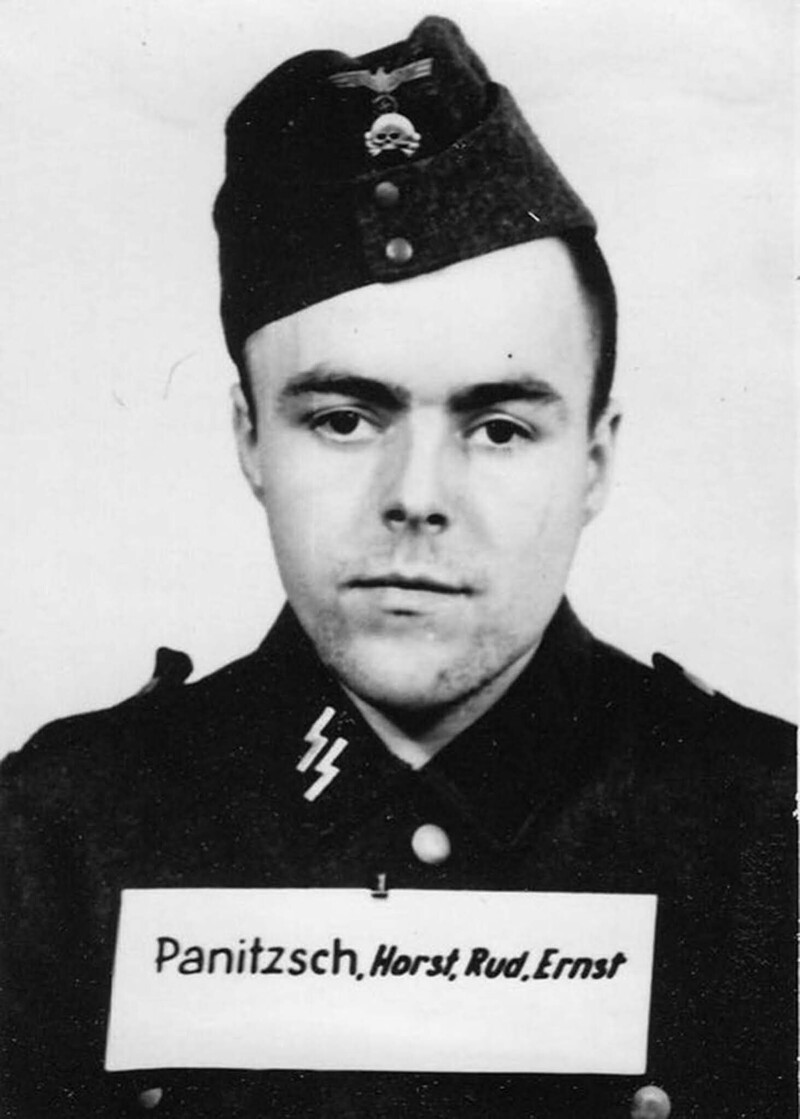 Хорст Панитц, бывший плотник, член Г"Гитлерюгенда", переведен в СС в 1944 г.