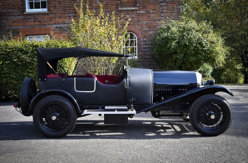 Восстановленная легенда: на продажу отправили Bentley, которому почти сто лет