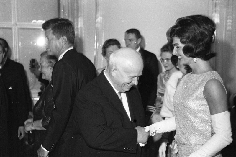 Н.С.Хрущев и Жаклин Кеннеди Вена автор Михаил Савин 1962 год
