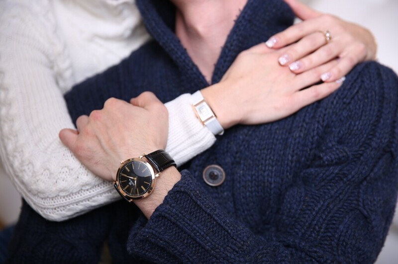 На какой руке носят часы мужчины и женщины