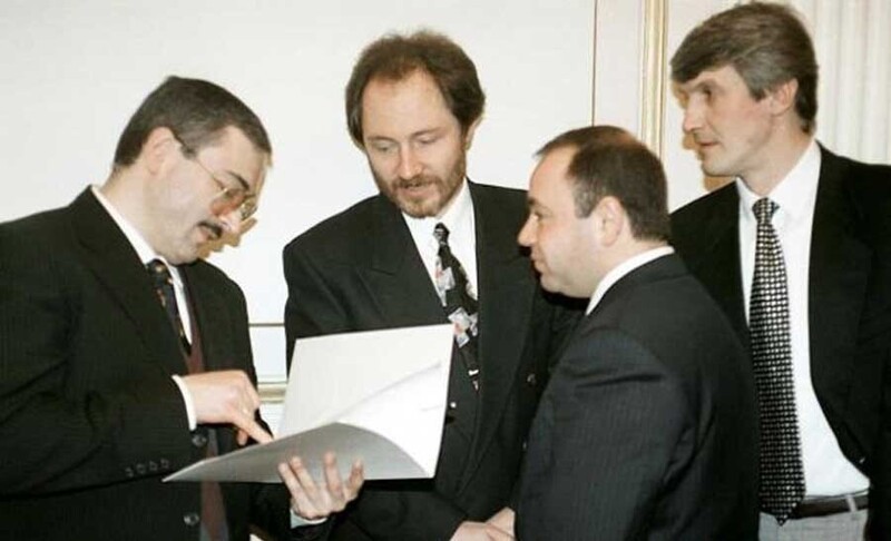 Конституционный суд разрешил России не выплачивать экс-акционерам ЮКОСа $57 млрд