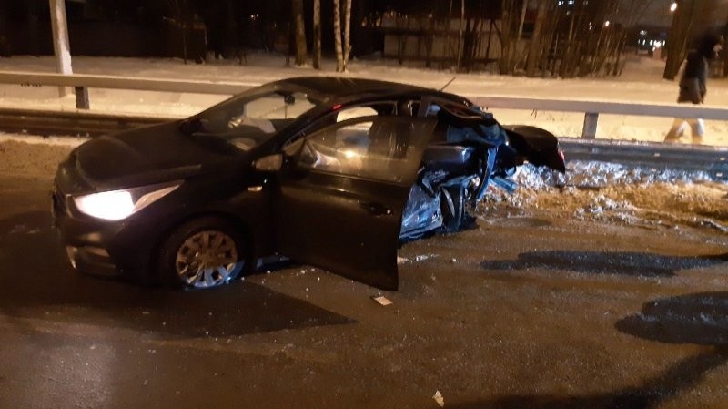 Авария дня. ДТП на перекрестке в Приморском районе Санкт-Петербурга