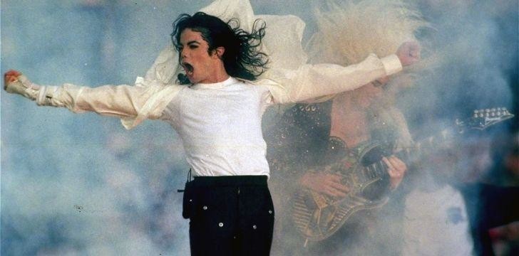14. Майкл Джексон — самая успешная покойная знаменитость в мире