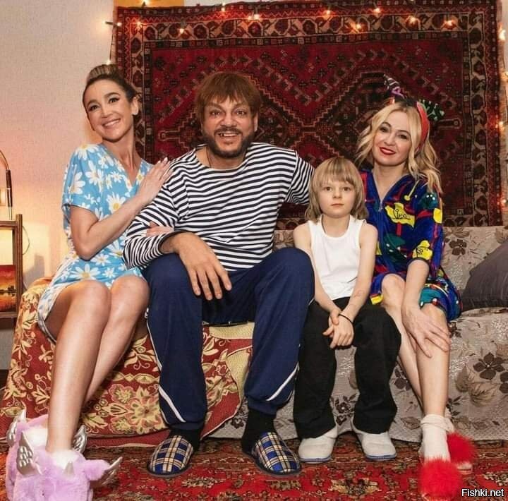 Простая советская семья готова к встрече Нового года