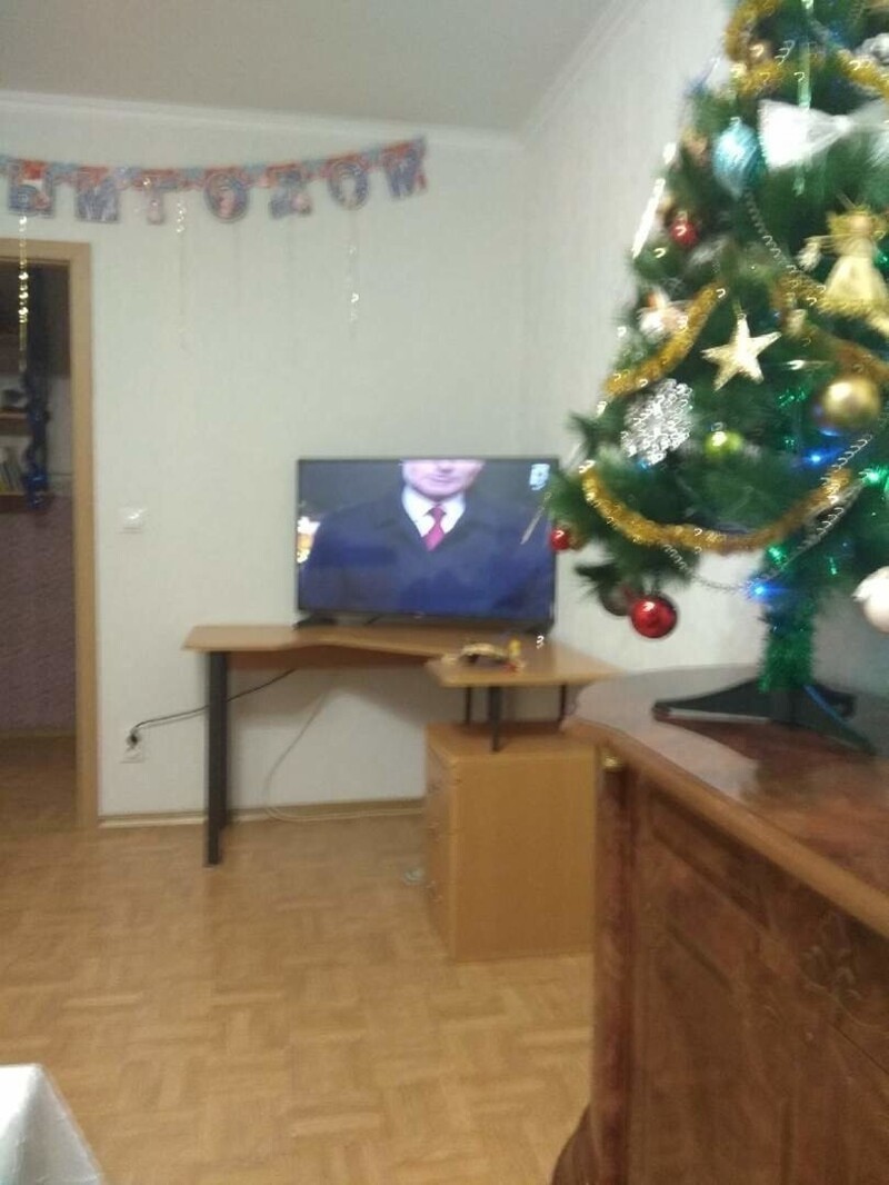 Калининградцам показали "обрезанное" новогоднее обращение Путина