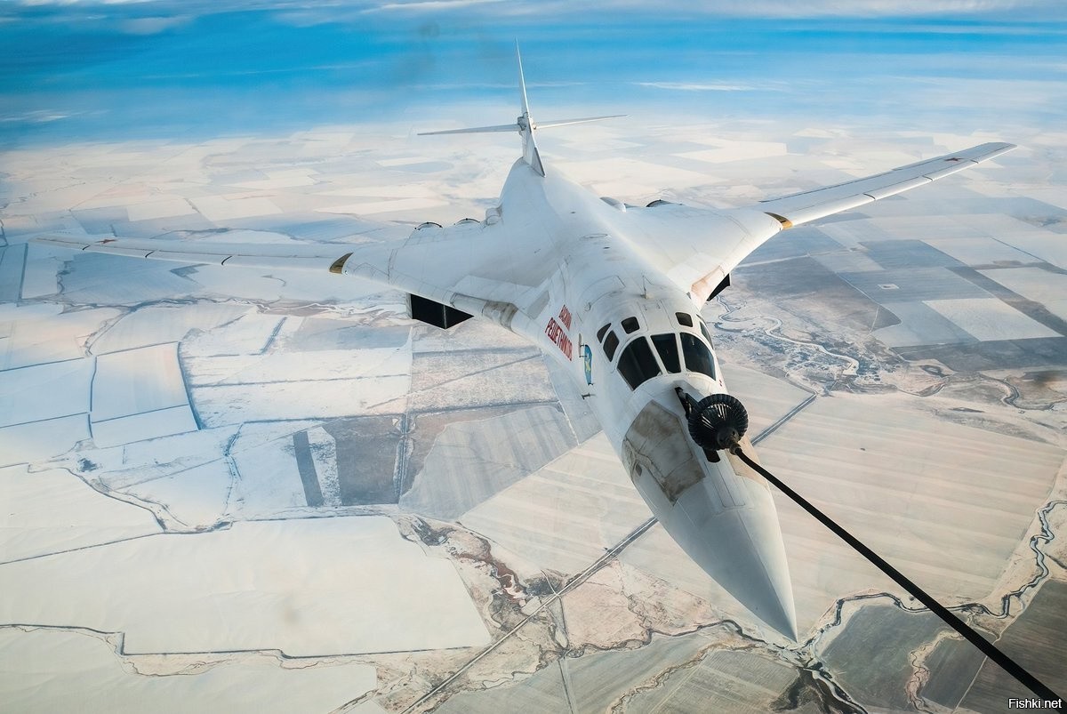 Зимняя дозаправка в воздухе Ту-160