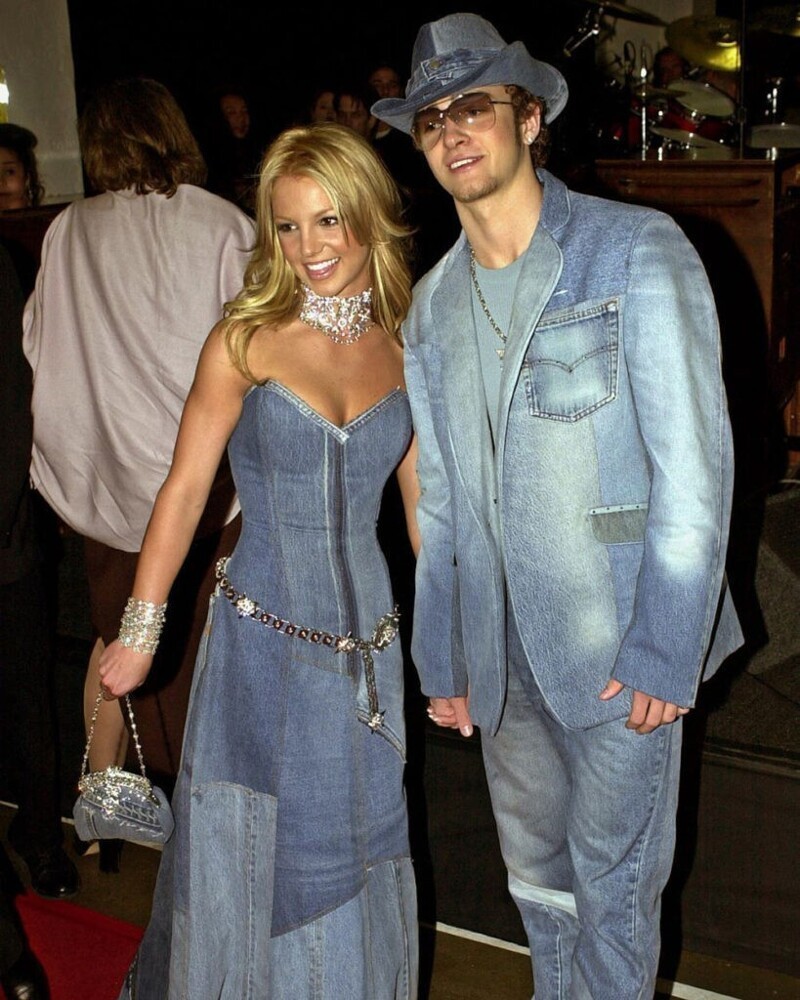 Бритни Спирс и Джастин Тимберлейк: унизительный рекламный контракт с производителем джинсов