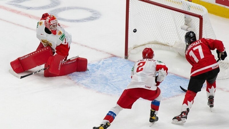 Молодежная сборная России в полуфинале разгромно проиграла канадцам