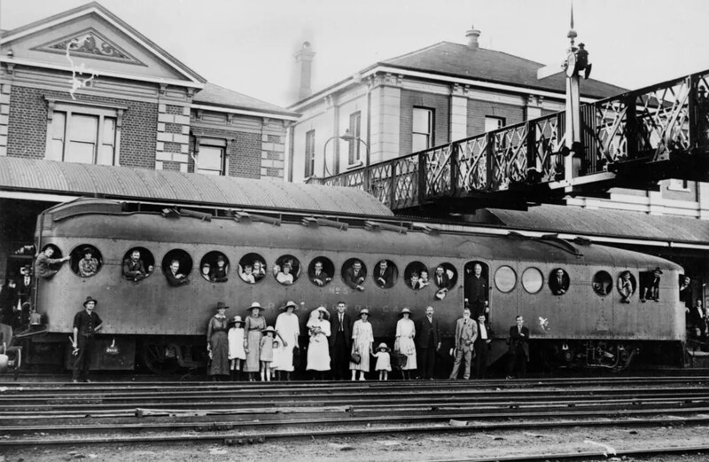 Странный поезд 1900-х