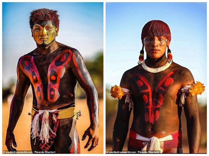 Индейцы из этнической группы Калапало в традиционных нарядах