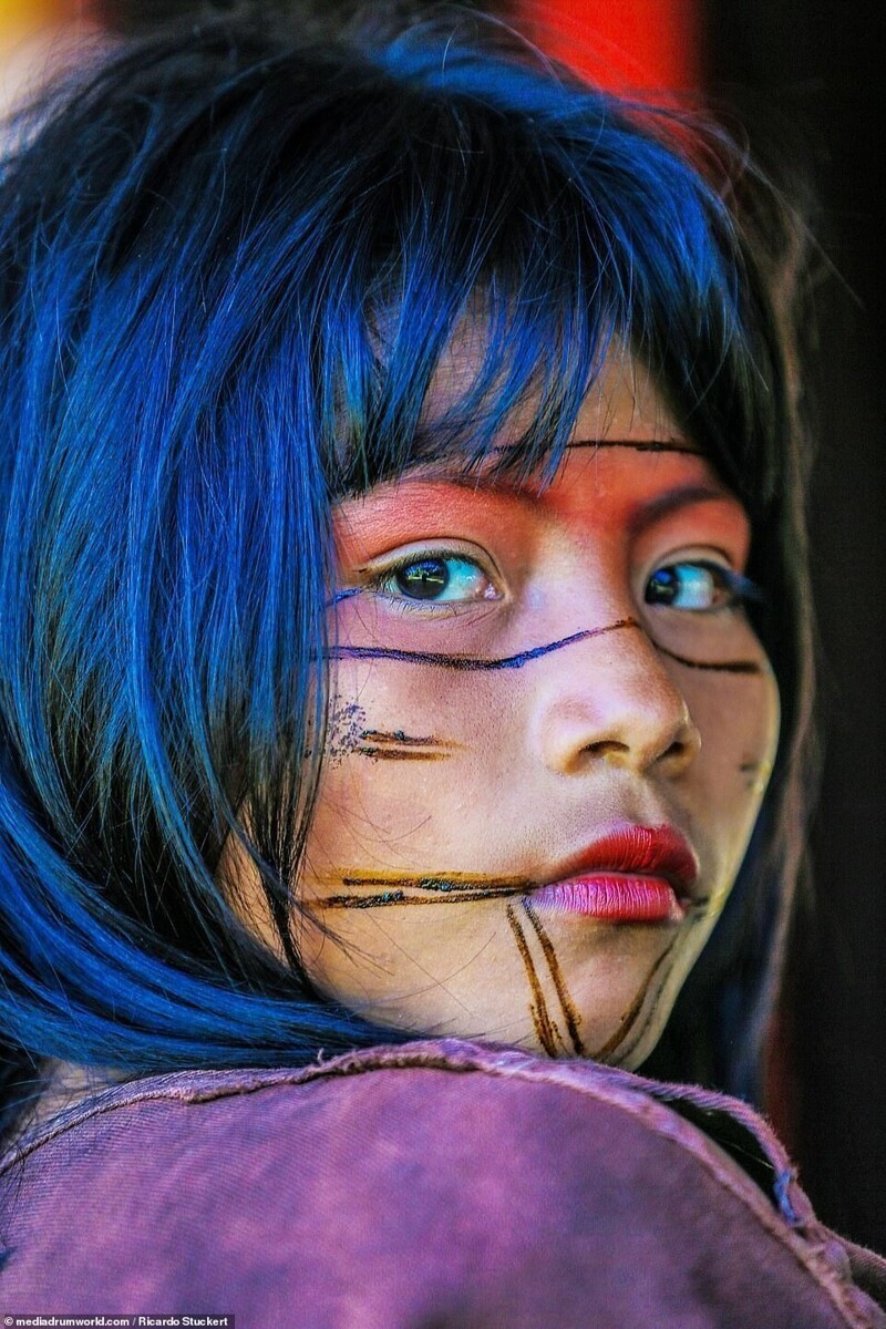 Девушка из деревни Апивтча в штате Акко