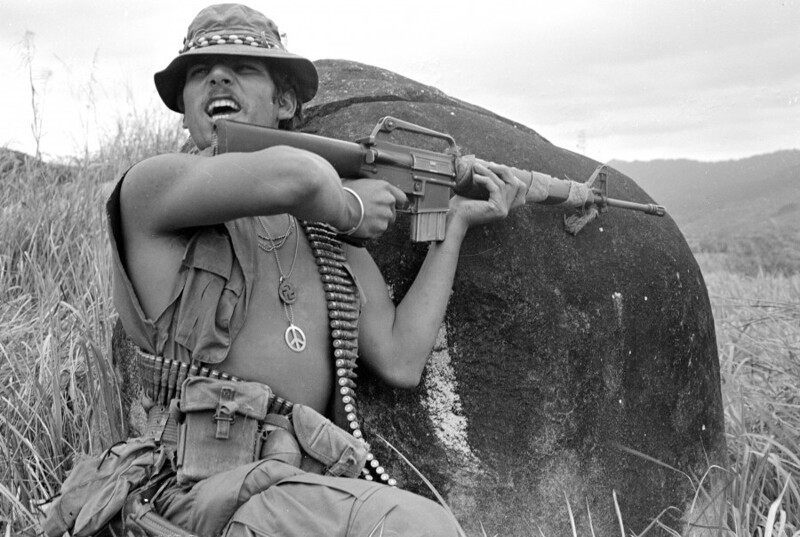 19 января 1971 года. Отделение Ричарда Чэмпиона попало под снайперский огонь во время патрулирования на высоте 56, в 70 милях к юго-востоку от Чу Лая.