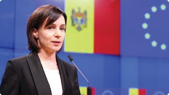 17. В Молдавии впервые президентом стала женщина - Майя Григорьевна Санду. Она принесла присягу 24 декабря 2020 года