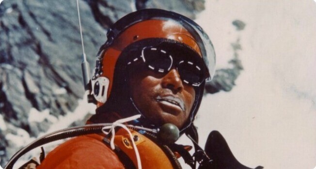 6. Альпинист Юитиро Миура в 1970 году спустился на лыжах с Эвереста. Он же, позже, покорил Эверест в возрасте 80 лет