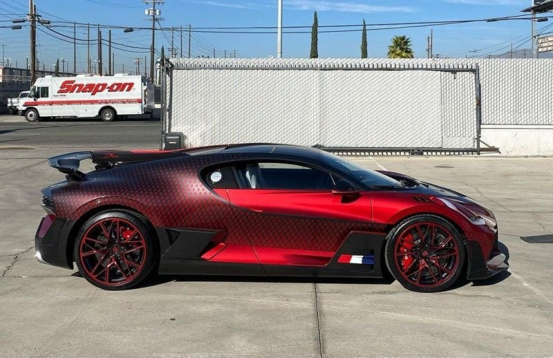 Bugatti Divo по прозвищу «Божья коровка», стоимость которой больше 5 миллионов долларов