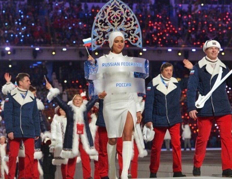 Гимн России предложили заменить "Катюшей"