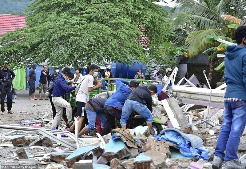 В Индонезии произошло мощное землетрясение