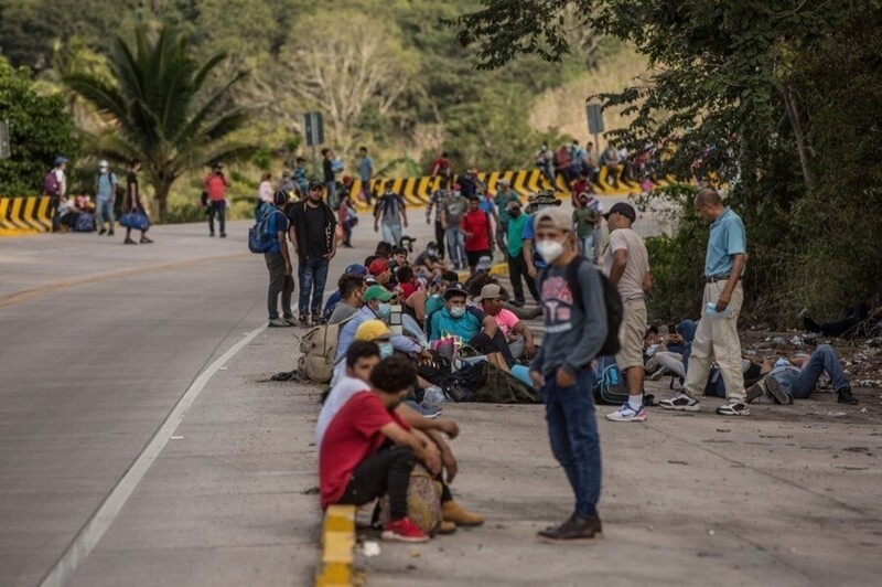 Мигранты из Гондураса отправились в США и надеются на теплый прием Байдена