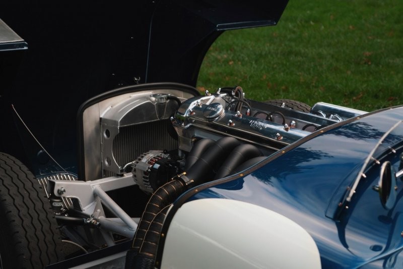 Компания Ecurie Ecosse выпускает семь ручных репродукций гоночного Jaguar C-Type