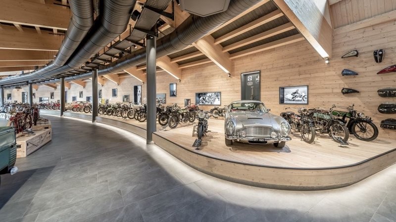 Пожар в самом высокогорном в мире музее мотоциклов: огонь уничтожил более 200 классических экспонатов