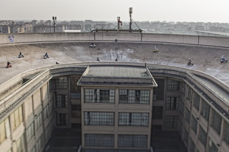 Тестовый трек. На крыше завода FIAT. Турин. Италия. 2011 год