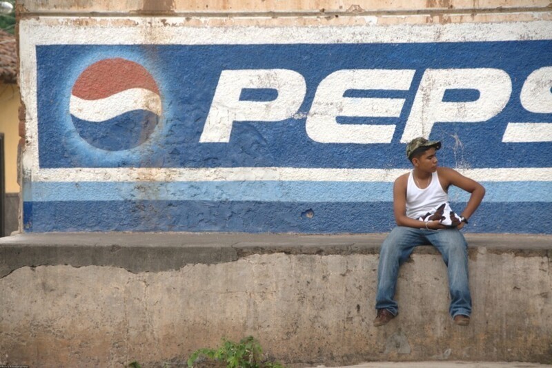Почему на Филиппинах ненавидят Pepsi: история самой провальной рекламной акции