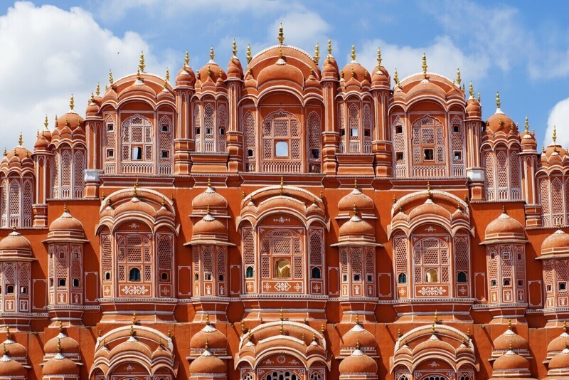Дворец Ветров в Индии: 950 окон и ни одной лестницы