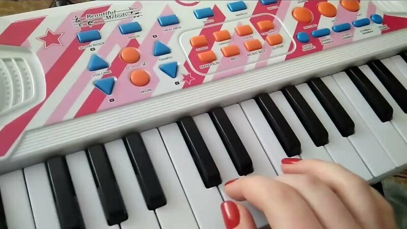 Как научиться играть на детском синтезаторе