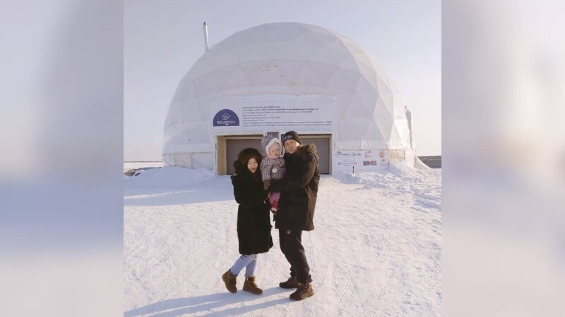Как якутская семья живет под стеклянным куполом
