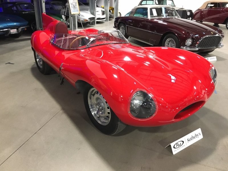 1. Jaguar D-Typer 1955 года продан за $6,000,000 (450 500 000 руб.).