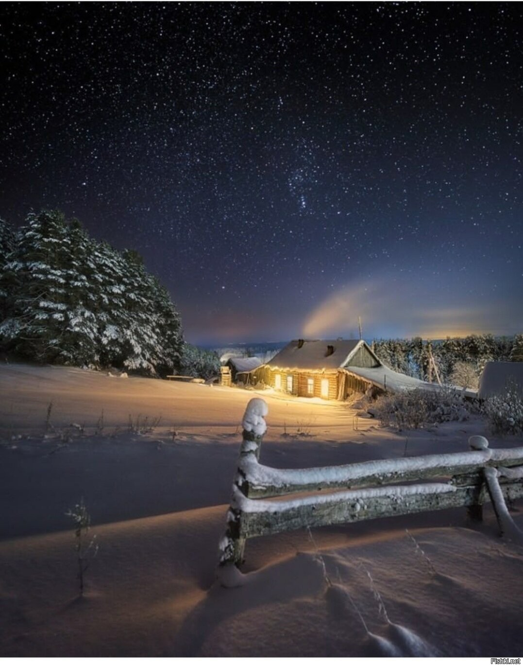Красивая зима ночь. Зимняя деревня. Зима ночь деревня. Зимняя ночь в деревне. Деревня зимой ночью.
