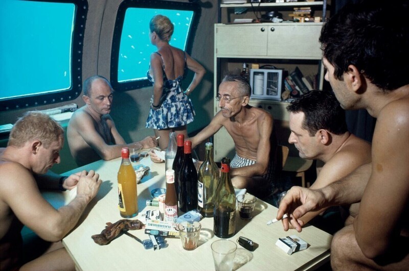Жак Ив Кусто с командой в подводном доме на дне Красного моря. 1963 год