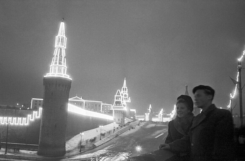 Освещение Московского Кремля на празднование 800-ти летия Москвы. 1947