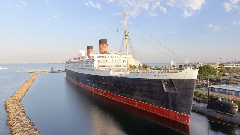 2. Трансатлантический лайнер Queen Mary, ныне гостиница. Лонг-Бич, Калифорния