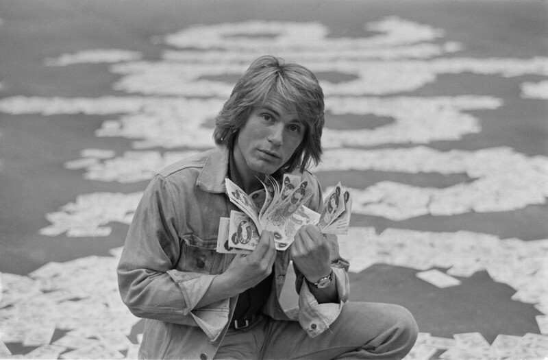 12 февраля 1971 года. Британский актер и певец Адам Фэйт на съемках телесериала Budgie. Фото Terry Disney.