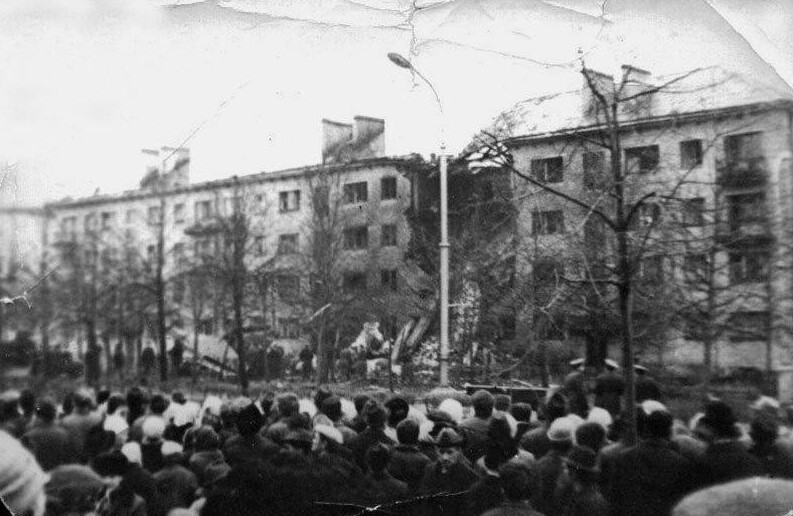 Катастрофа Як-40 в центре города о которой молчали 23 года. Хроника 1975 год.