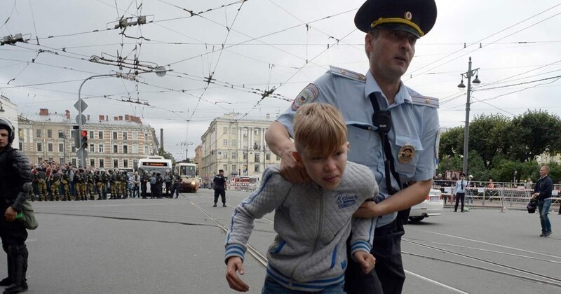 Кому не место в политике
